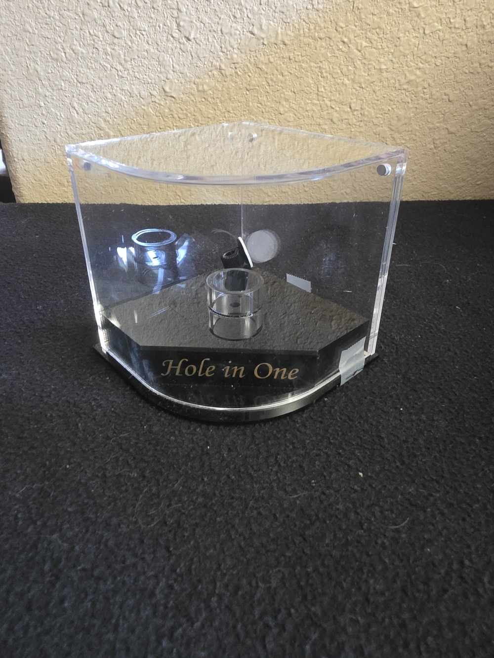 "Hole in One" Golf Ball Display Case – Commemorative Sports Memorabilia - Picture 2 of 4